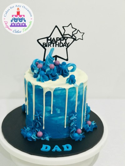 Blue Ombre Drip Cake.jpg